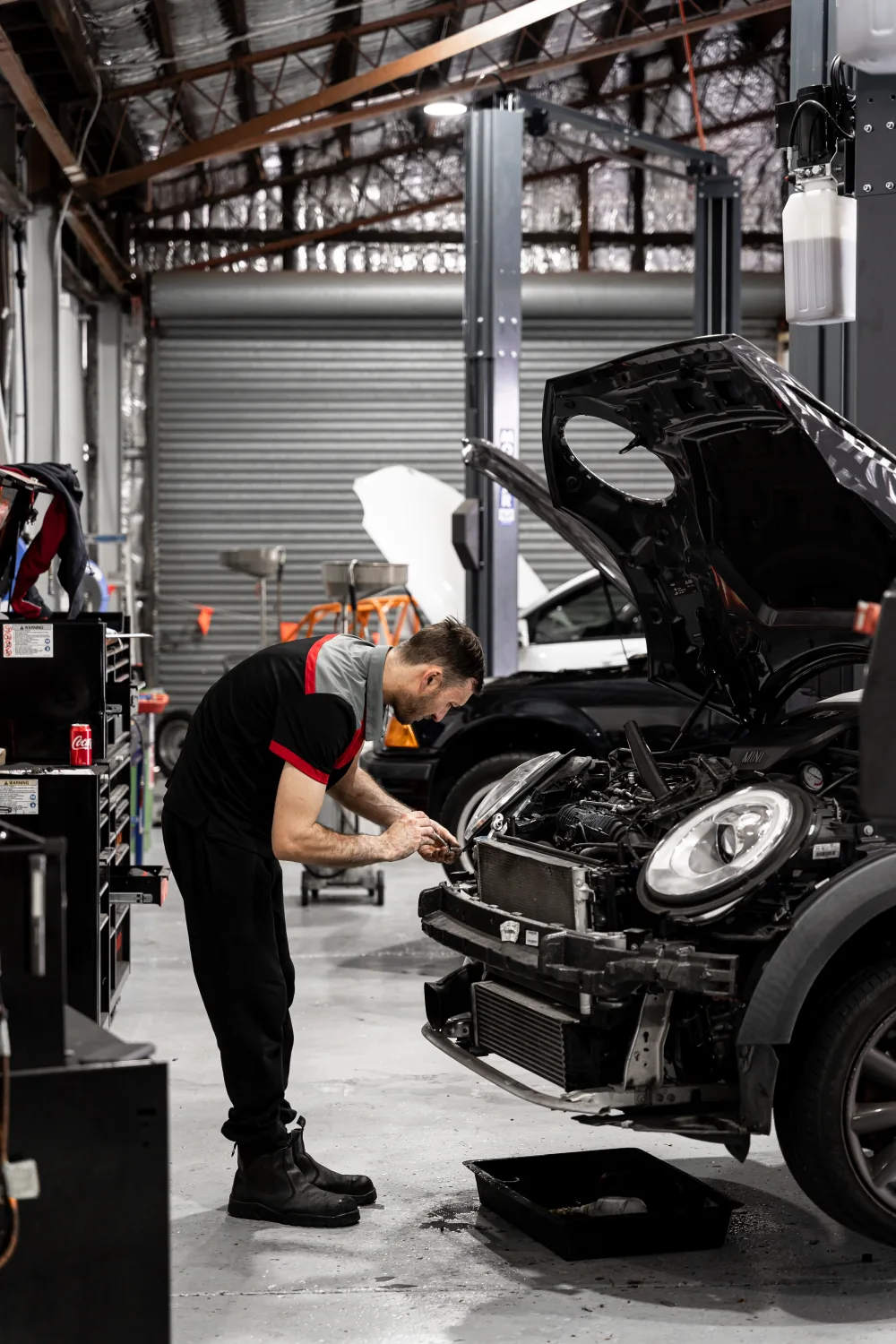 RACQ car mechanic