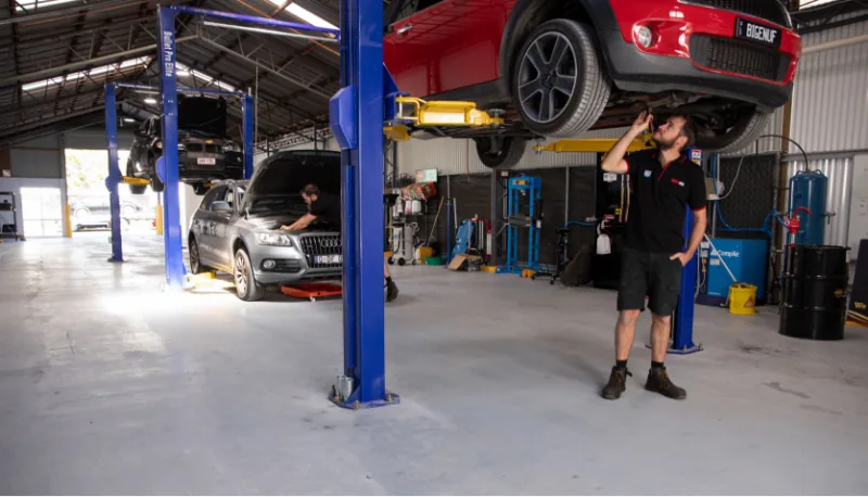 Steering specialist