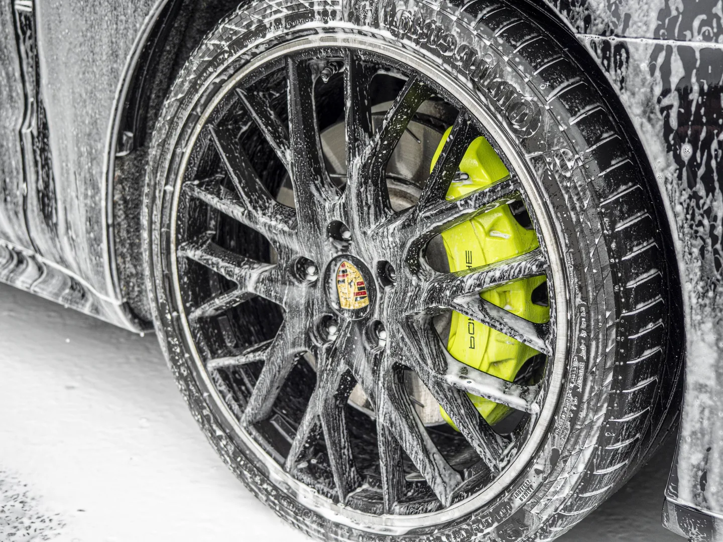 Washing Porsche brakes